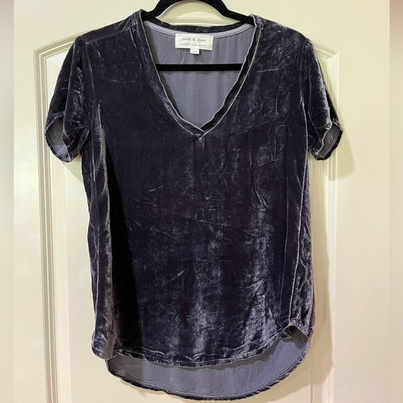ANTHROPOLOGIE CLOTH & STONE Velvet Tee Gray Women’s Size XS - Picture 1 of 5